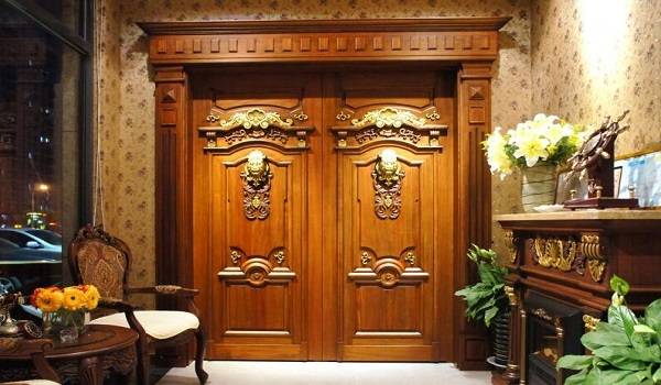 歐式實(shí)木門定制